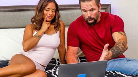 Isabella Jules: Laptop Seduction & Tease