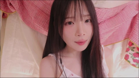 ASMR Nara Whispers - Cozy Blanket Fun