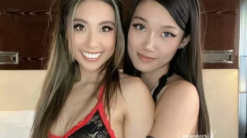 LucyMochi & AinsleyAce Double Creampie Spitroast